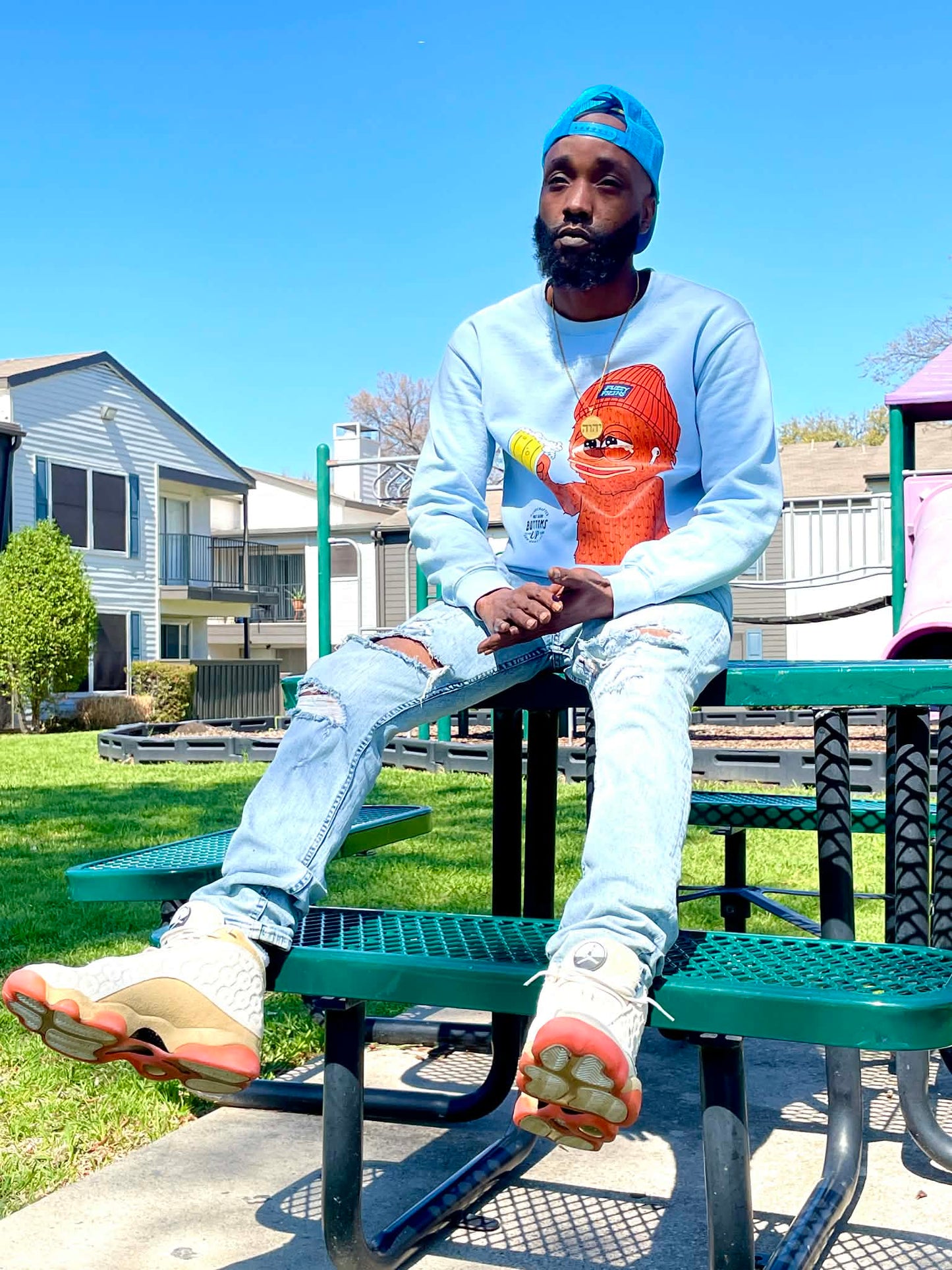 VINYL FUZZY FIENS LIMITED EDITION POWDER BLUE SWEATER